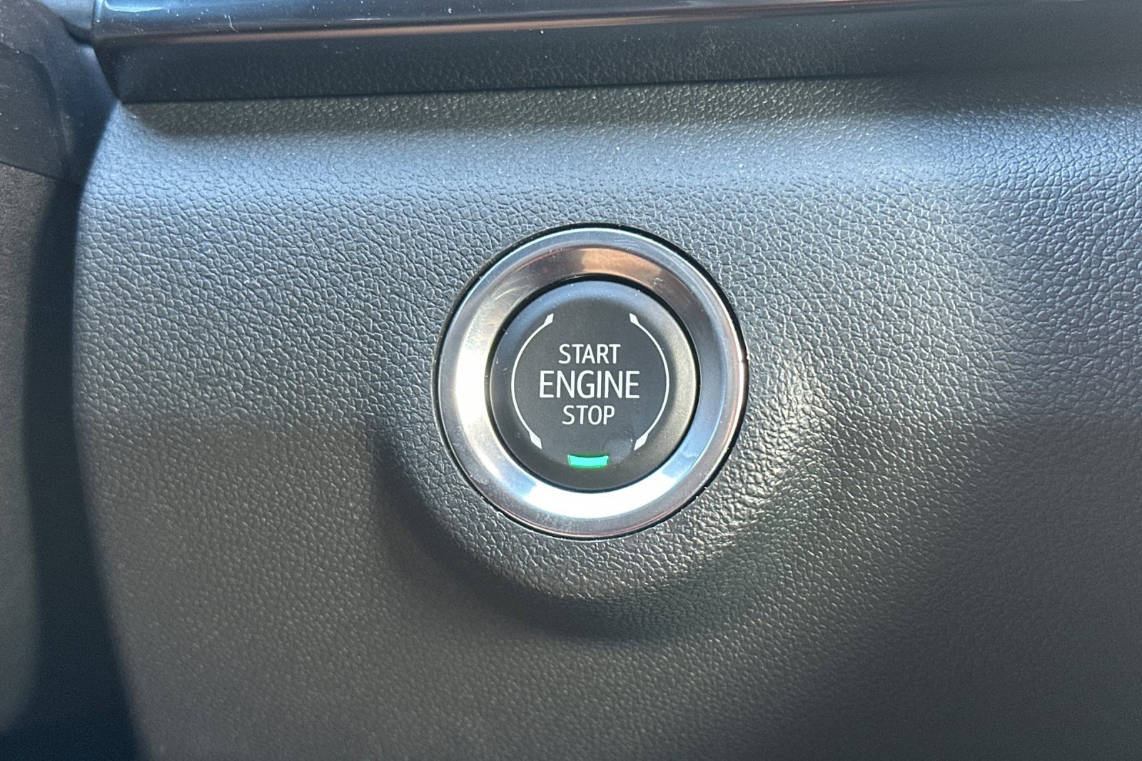 Used 2026 GMC Terrain AT4 w/ Convenience Package III image 34