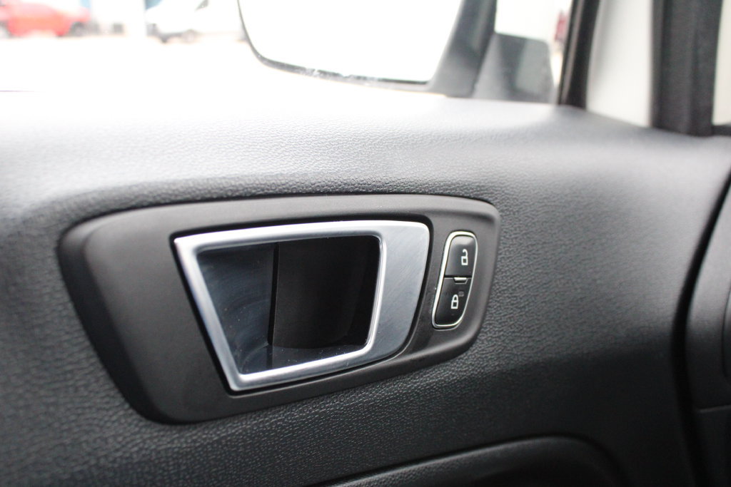 Used 2018 Ford EcoSport Titanium FWD image 7