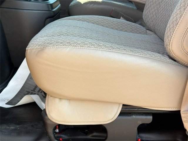 Certified 2025 Chevrolet Express 2500 Extended w/ Driver Convenience Package image 16