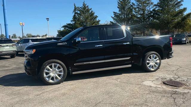 Used 2022 Chevrolet Silverado 1500 High Country w/ High Country Premium Package image 5