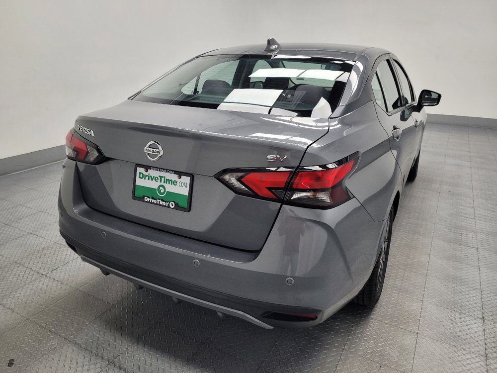 Used 2021 Nissan Versa SV FWD image 7