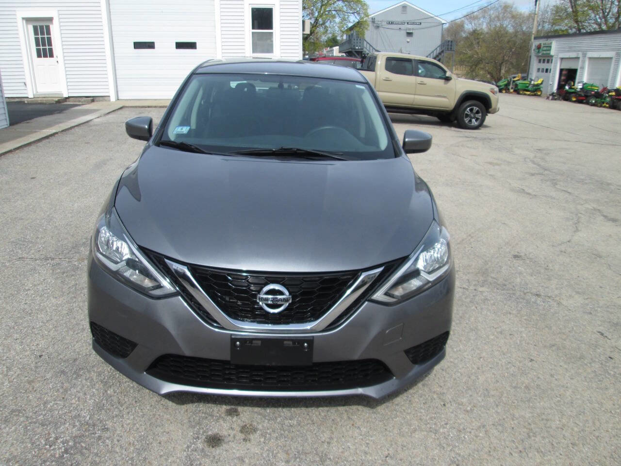 Used 2017 Nissan Sentra S FWD image 6