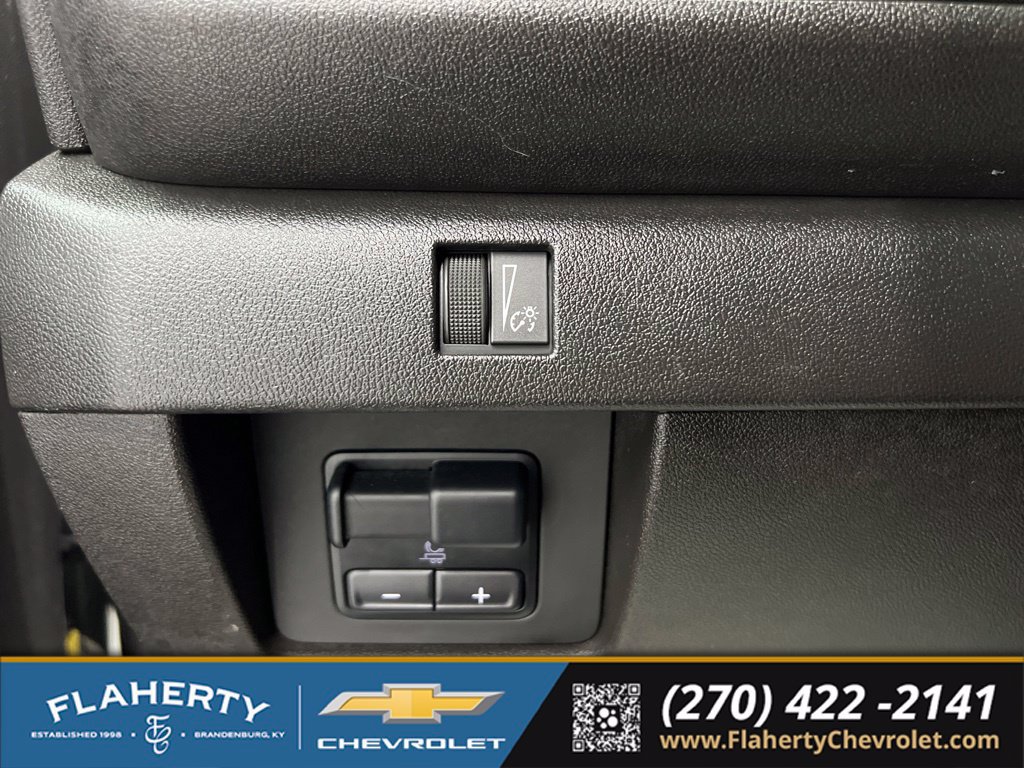 Used 2025 Chevrolet Colorado Trail Boss AWD/4WD image 22