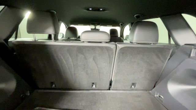 Used 2022 Volkswagen Atlas Cross Sport SE FWD image 14