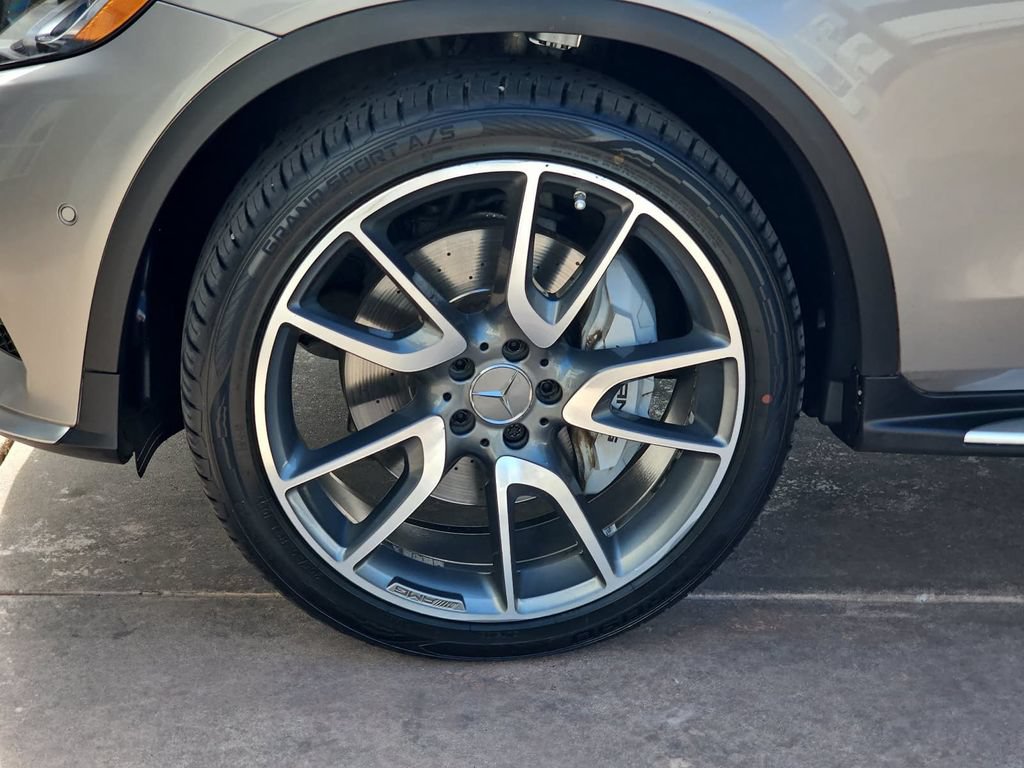Used 2019 Mercedes-Benz GLC 43 AMG 4MATIC image 34