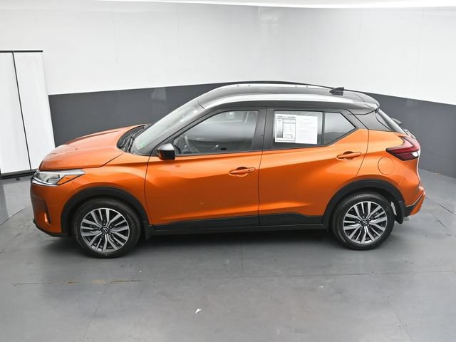 Used 2024 Nissan Kicks SV FWD image 17