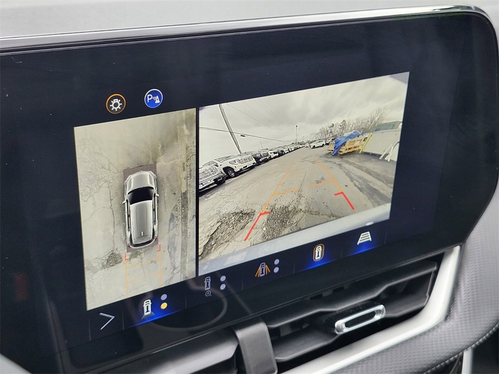 Used 2025 Chevrolet Equinox LT w/ Convenience Package II image 20