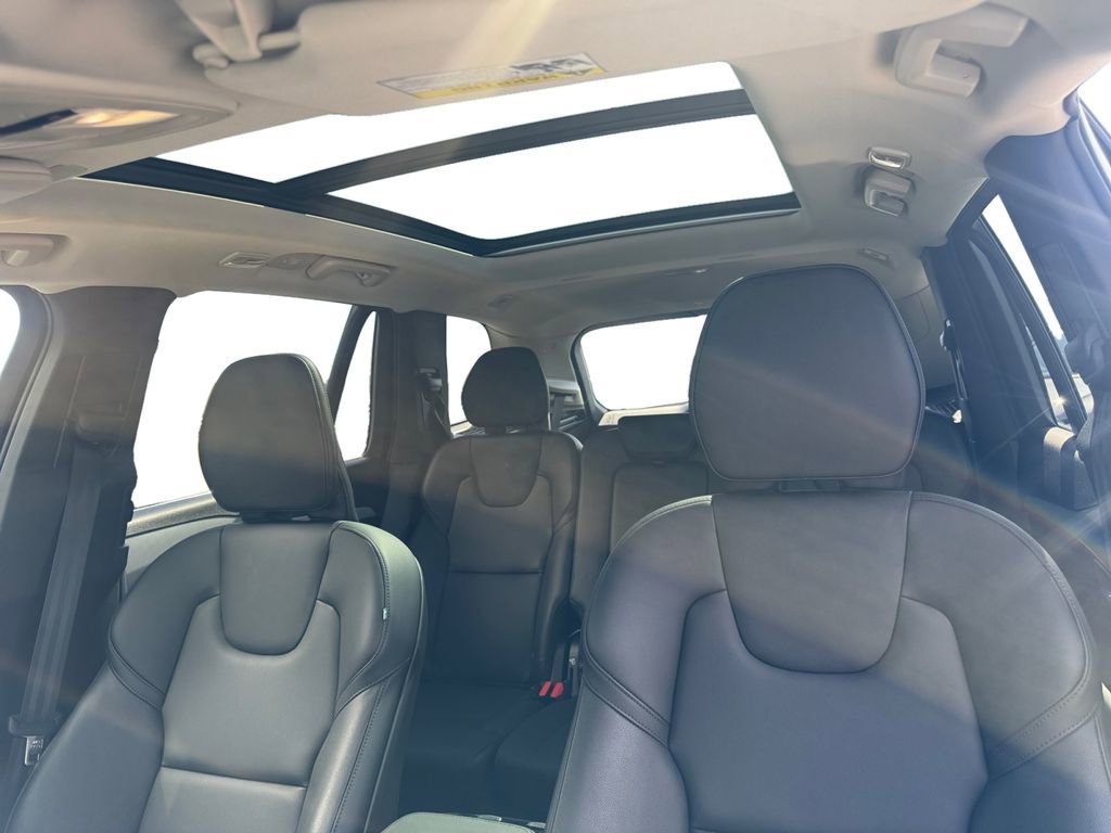Used 2025 Volvo XC90 B5 Core w/ Protection Package Premier AWD/4WD image 23