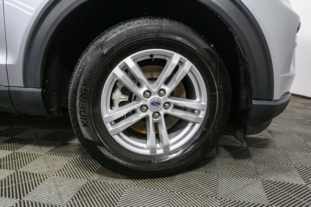 Used 2023 Ford Explorer XLT w/ Equipment Group 202A image 15