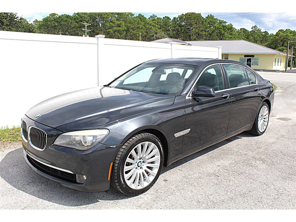 Used 2012 BMW 750Li w/ Luxury Seating Pkg image 7