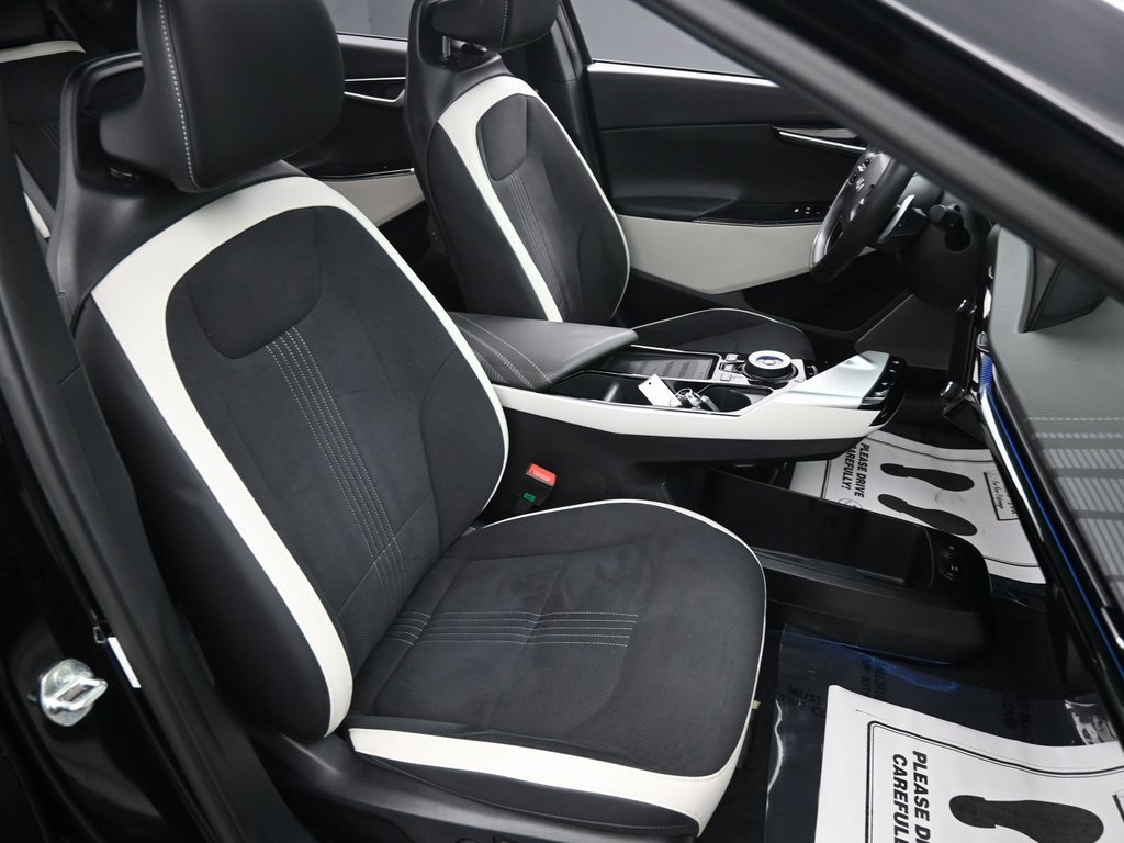 Used 2024 Kia EV6 GT-Line image 40