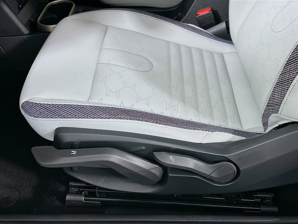 Certified 2025 MINI Cooper S image 19