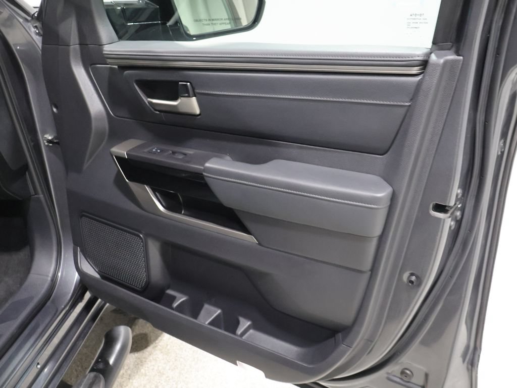 Used 2023 Toyota Tundra Limited AWD/4WD image 23