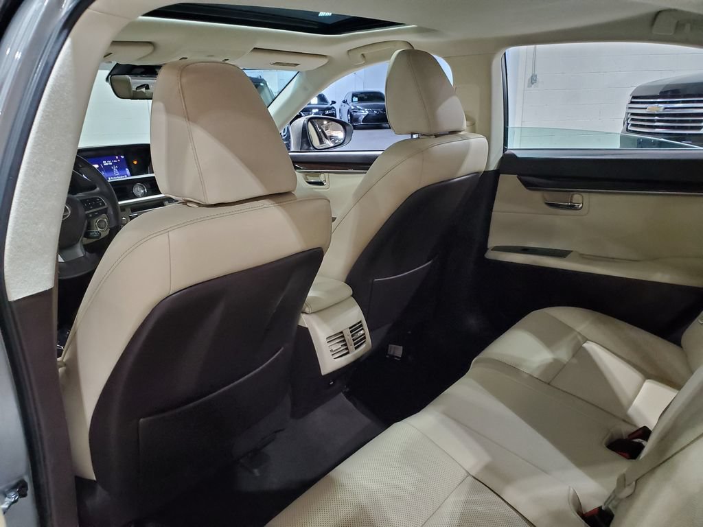 Used 2017 Lexus ES 350 w/ Premium Package FWD image 24