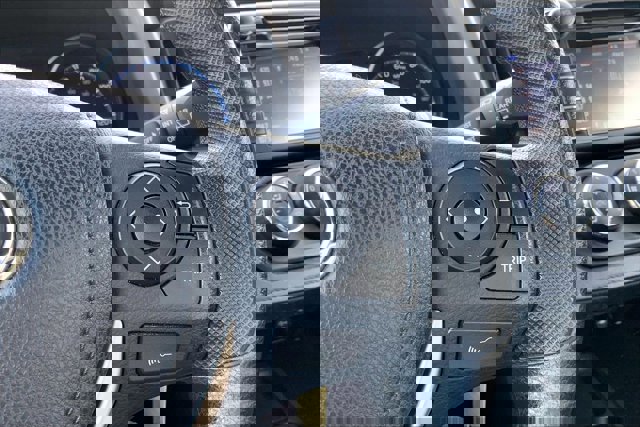 Used 2017 Toyota RAV4 LE image 18