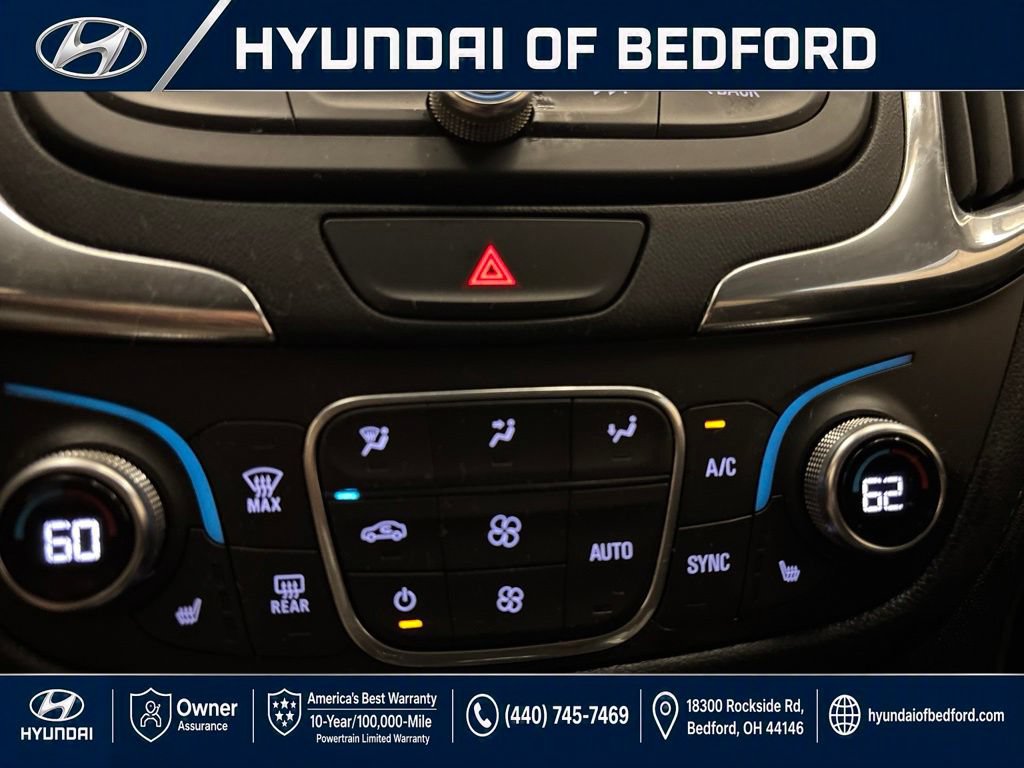 Used 2018 Chevrolet Equinox Premier FWD image 25