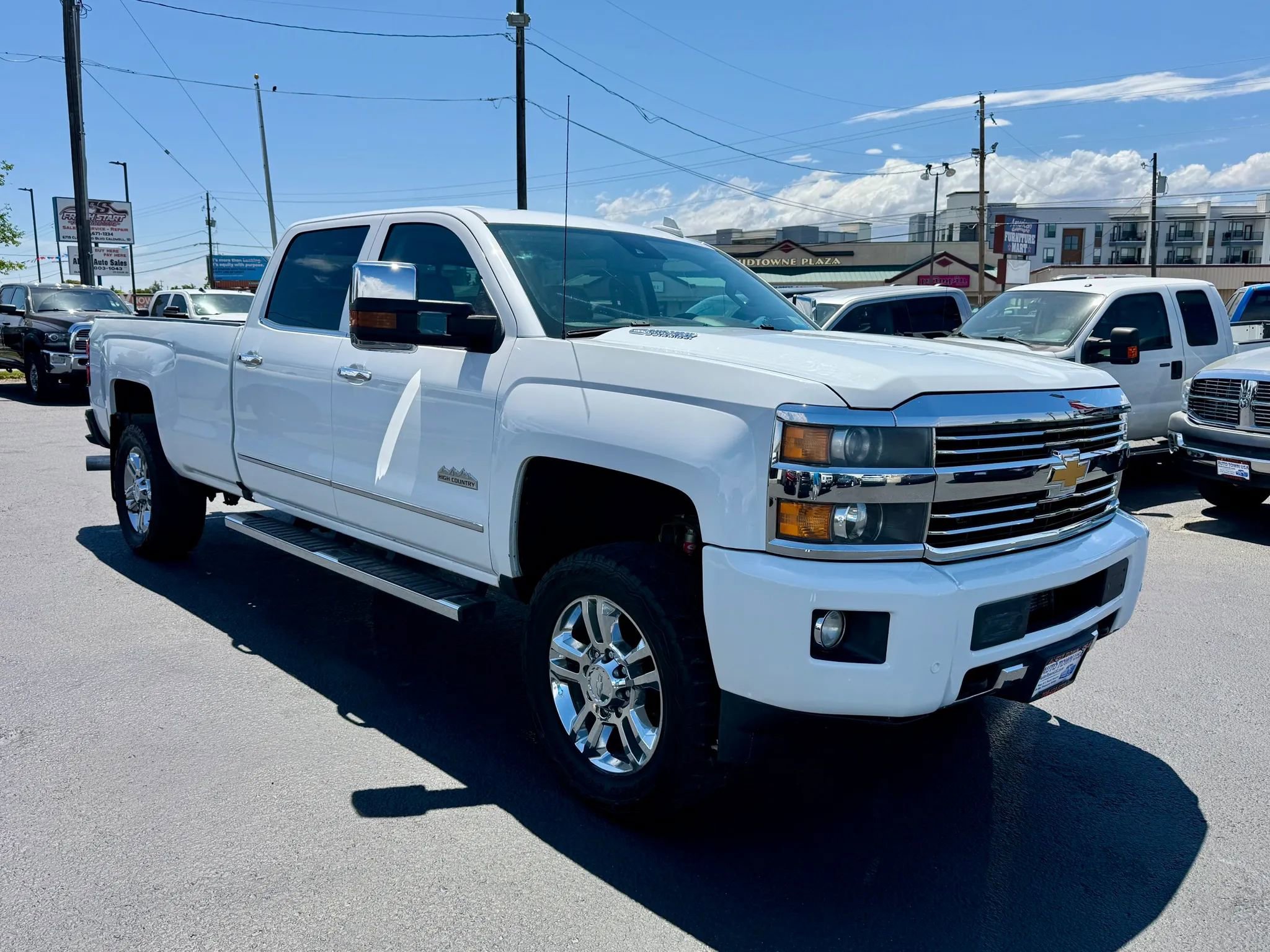 Used 2015 Chevrolet Silverado 2500 High Country w/ Duramax Plus Package AWD/4WD image 7