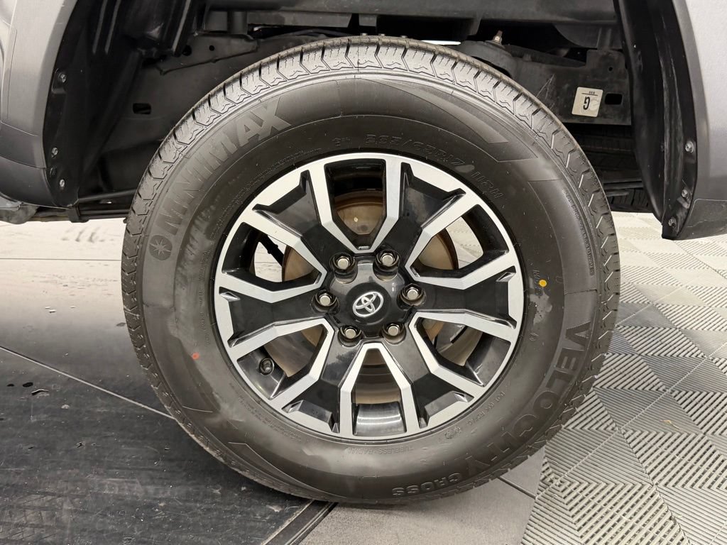 Certified 2023 Toyota Tacoma TRD Sport AWD/4WD image 16