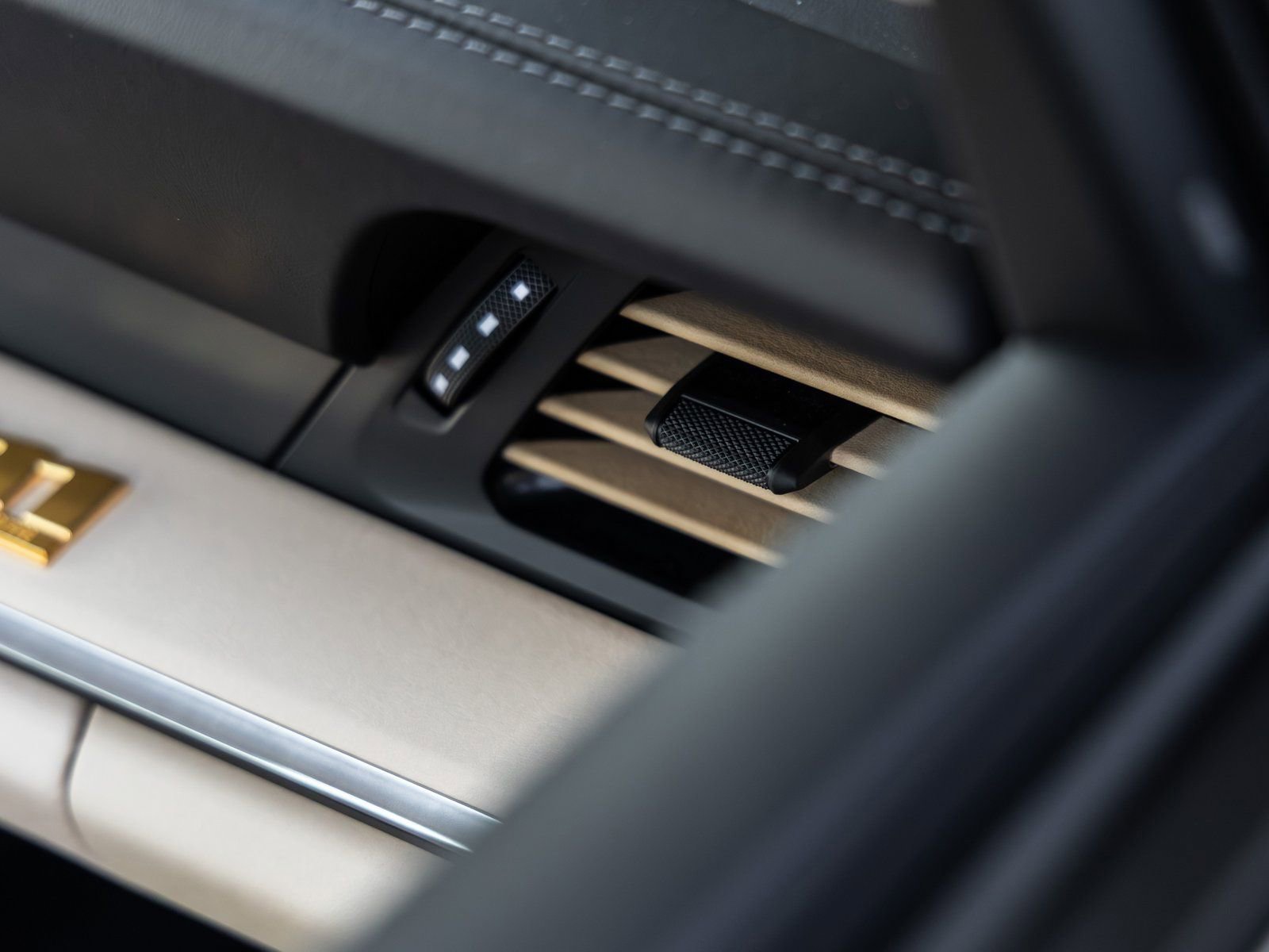 Certified 2021 Porsche 911 Targa 4S Heritage Design image 44