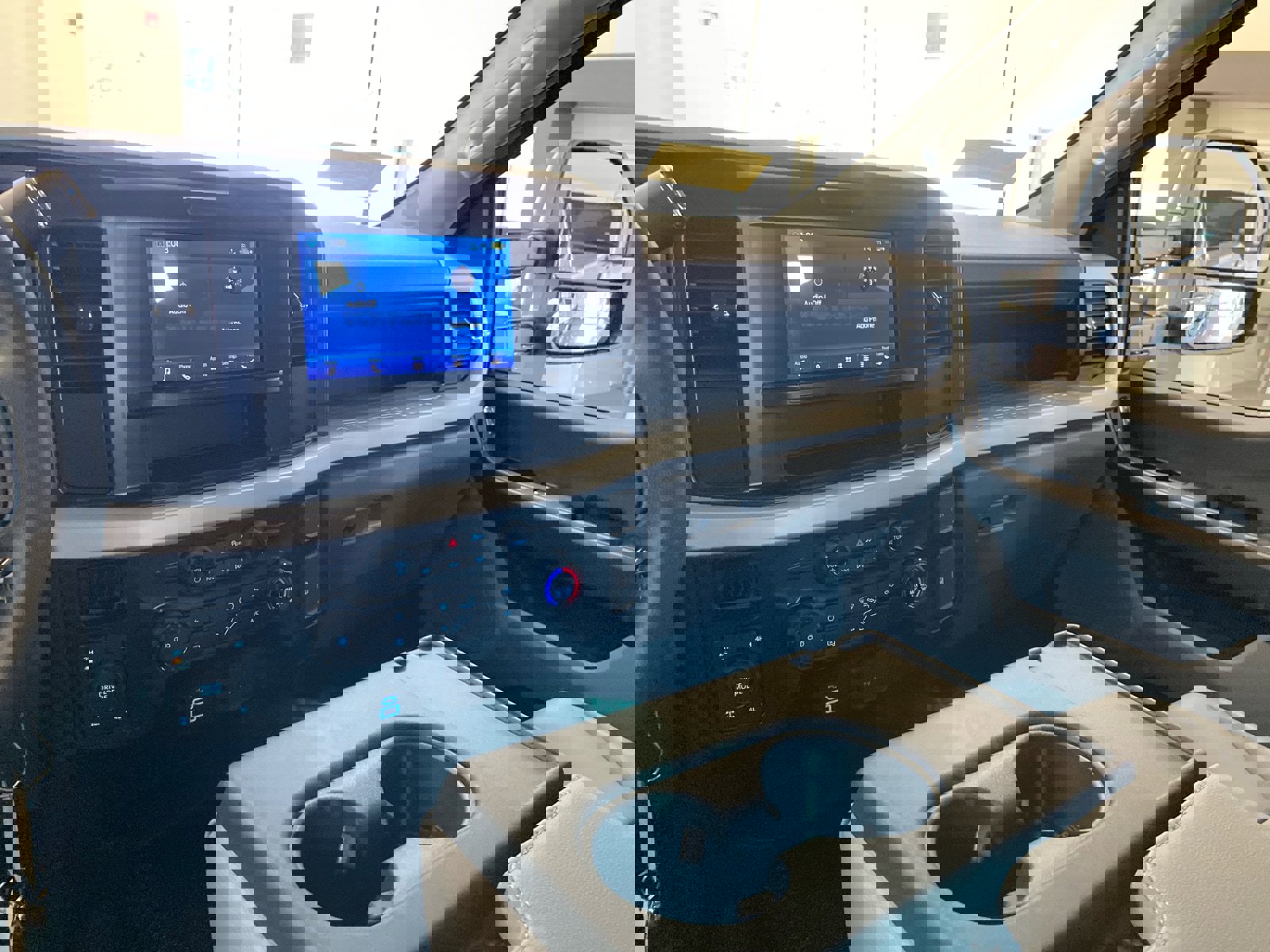 New 2026 Ford F250 XL w/ XL Chrome Package AWD/4WD image 15