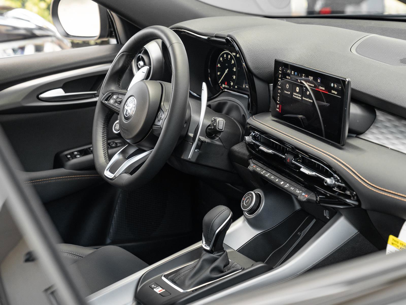 New 2026 Alfa Romeo Tonale Veloce w/ Quick Order Package 23H Volce image 12