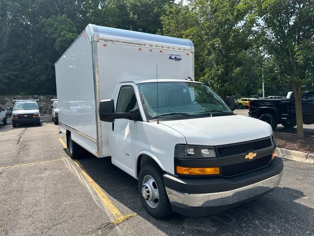 New 2025 Chevrolet Express 3500 w/ Power Convenience Package RWD image 3