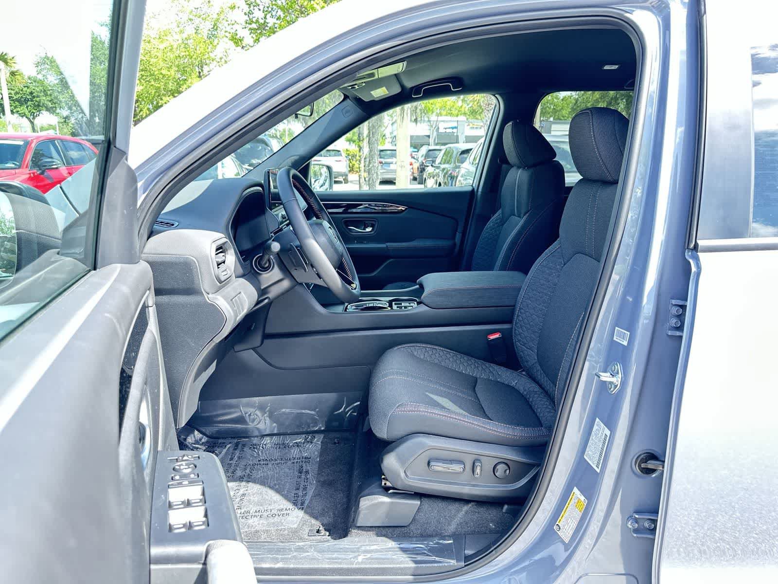 New 2026 Honda Pilot Sport image 2