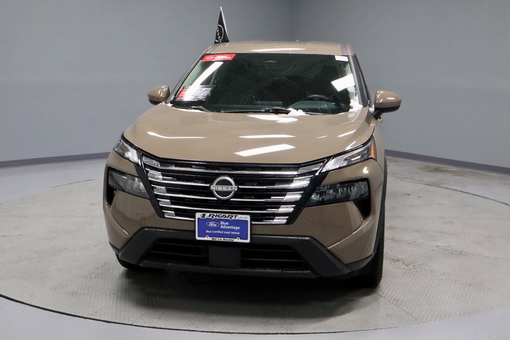 Certified 2024 Nissan Rogue SV image 7