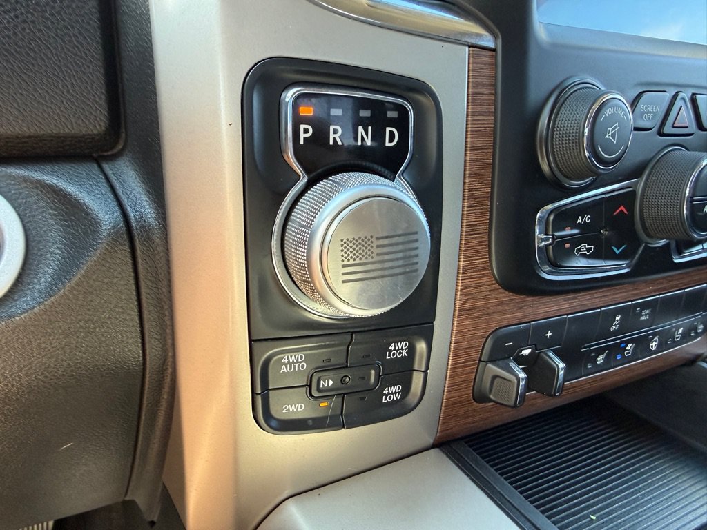 Used 2014 RAM 1500 Laramie w/ Convenience Group AWD/4WD image 32