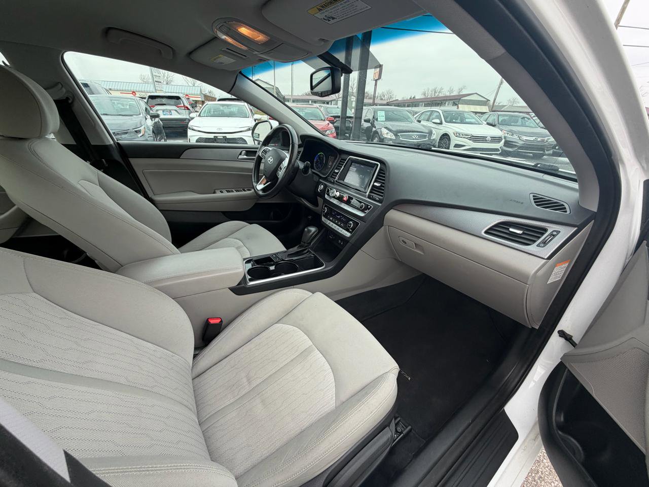 Used 2019 Hyundai Sonata Plug-In Hybrid FWD image 10