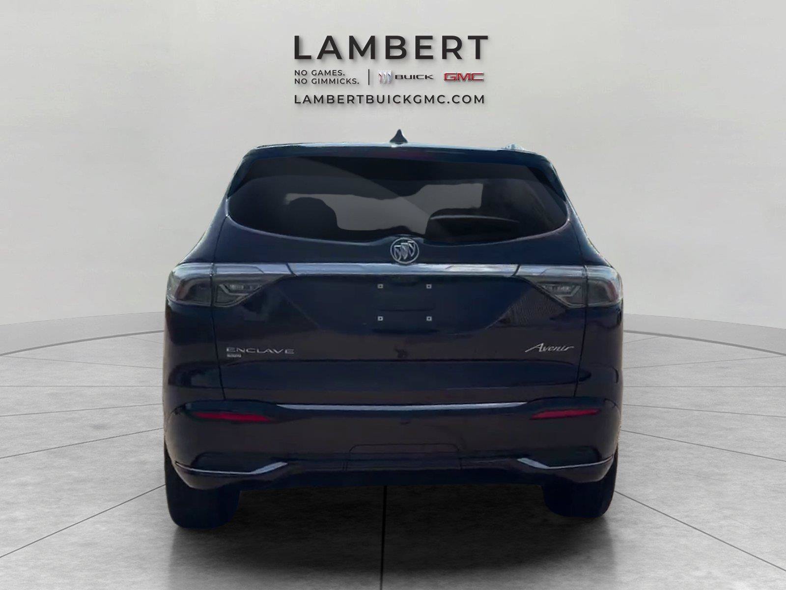Used 2022 Buick Enclave Avenir w/ Avenir Technology Package AWD/4WD image 4