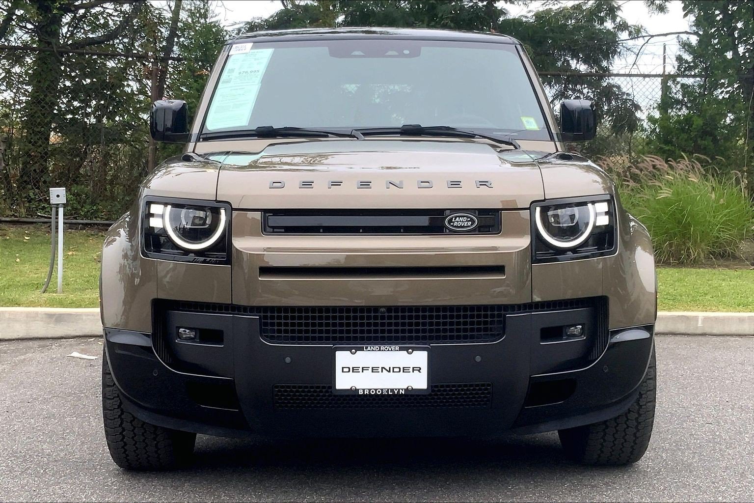 Certified 2026 Land Rover Defender 110 X-Dynamic SE AWD/4WD image 3
