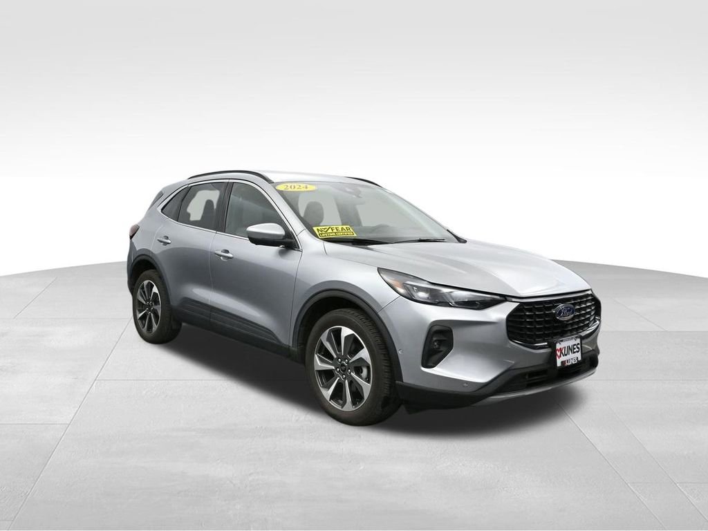 Used 2024 Ford Escape Platinum w/ Premium Technology Package AWD/4WD image 6