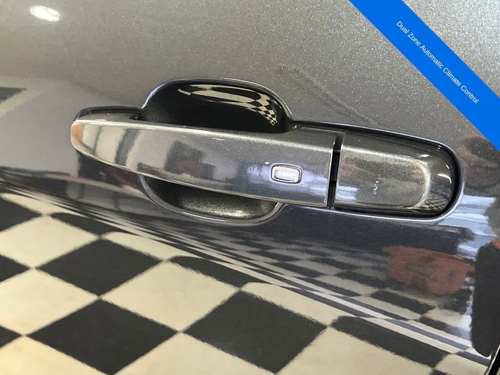 Used 2019 Chevrolet Equinox LT image 6