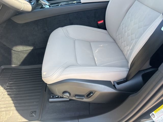 New 2026 Volvo XC60 B5 Plus w/ Protection Package Premier image 15