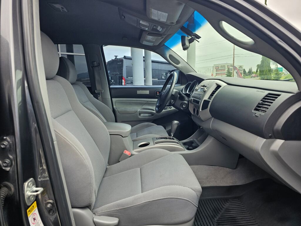 Used 2010 Toyota Tacoma 4x4 Double Cab image 11
