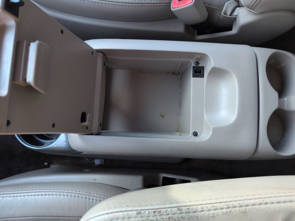 Used 2009 Toyota Sienna XLE FWD image 27