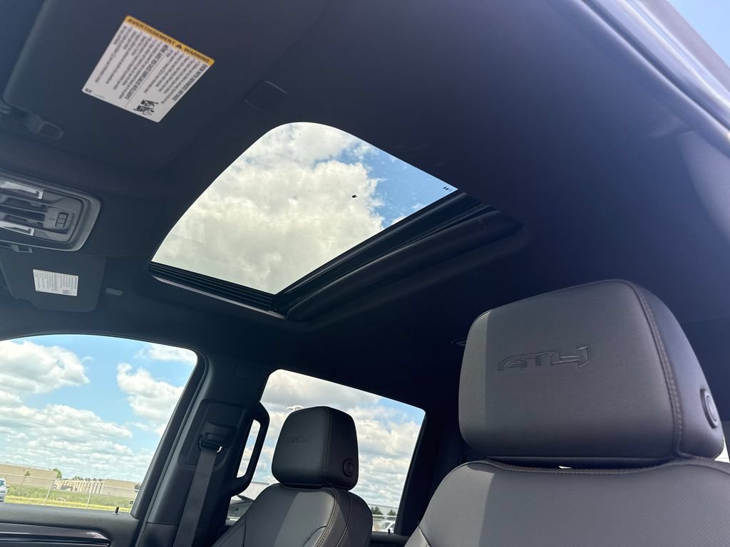 New 2026 GMC Sierra 2500 AT4 w/ AT4 Premium Plus Package AWD/4WD image 28
