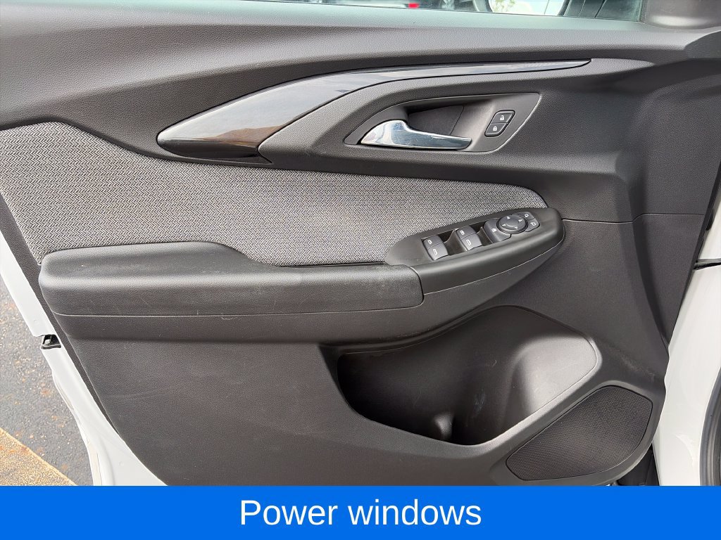 Used 2022 Chevrolet TrailBlazer LS AWD/4WD image 16