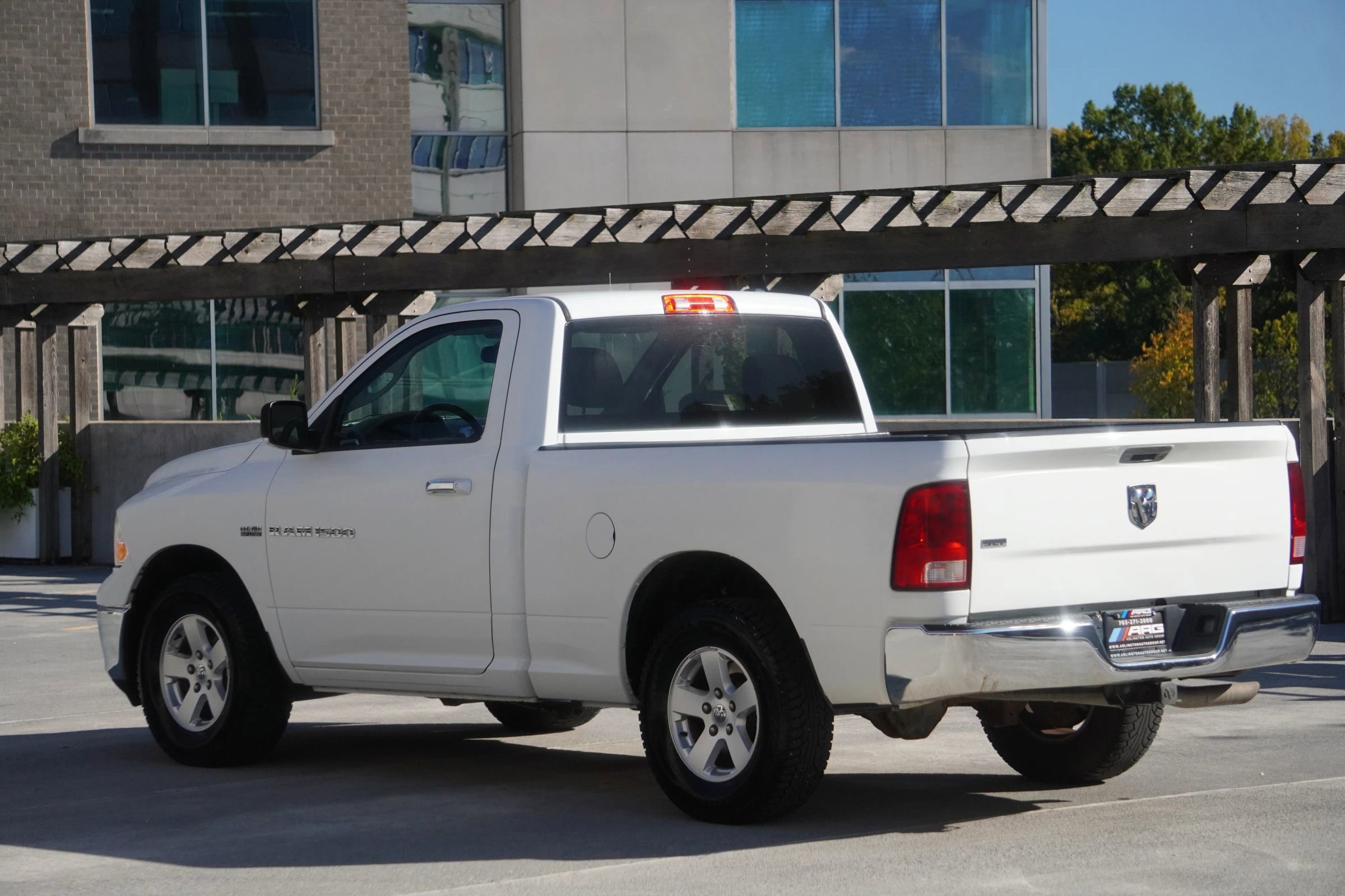 Used 2012 RAM 1500 Classic SLT w/ Luxury Group image 6