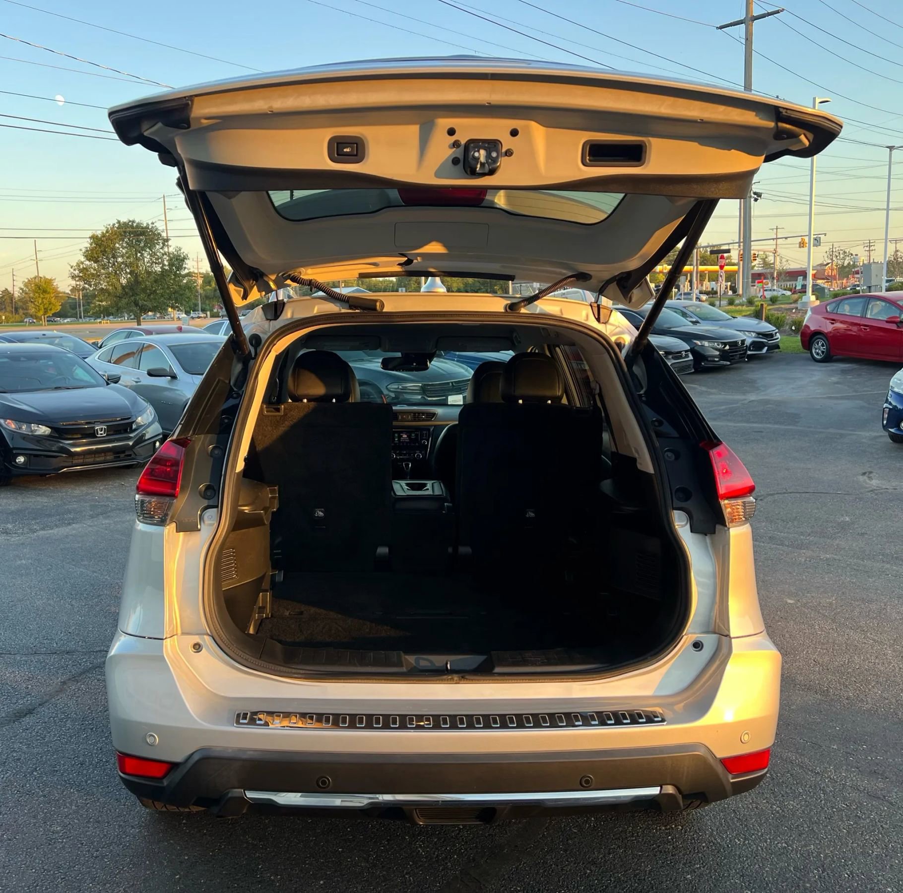 Used 2020 Nissan Rogue SL image 39