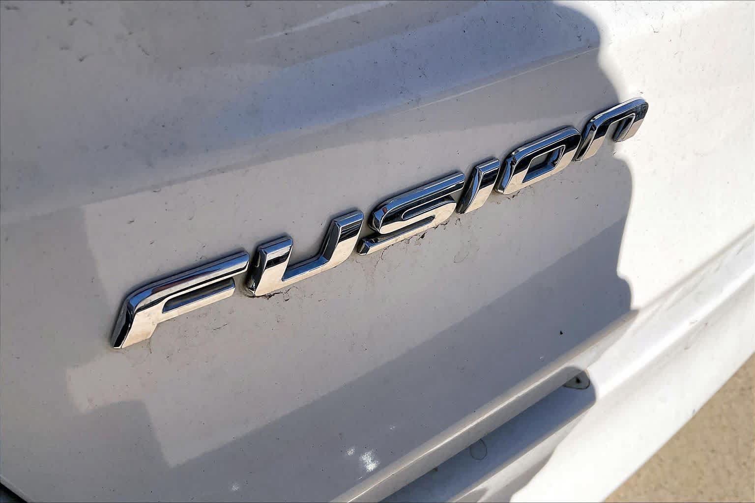 Used 2020 Ford Fusion SE FWD image 31