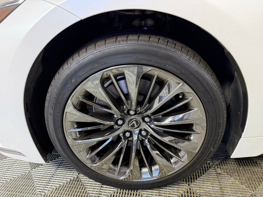 Used 2022 Lexus LS 500 w/ Interior Upgrade Package RWD image 5