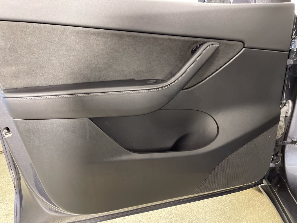 Used 2022 Tesla Model Y Performance AWD/4WD image 19