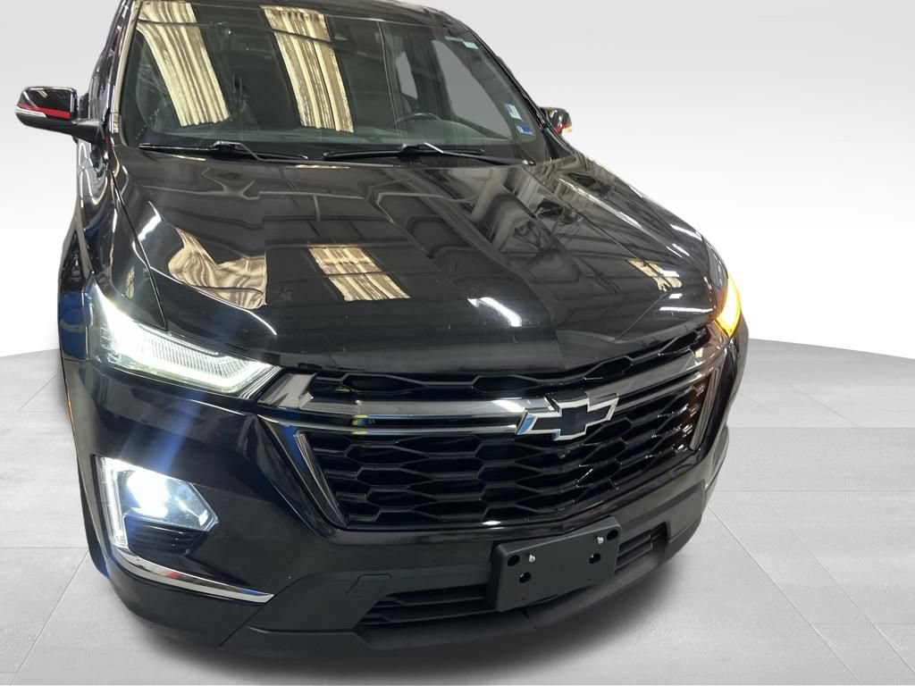 Used 2023 Chevrolet Traverse Premier w/ Redline Edition FWD image 9