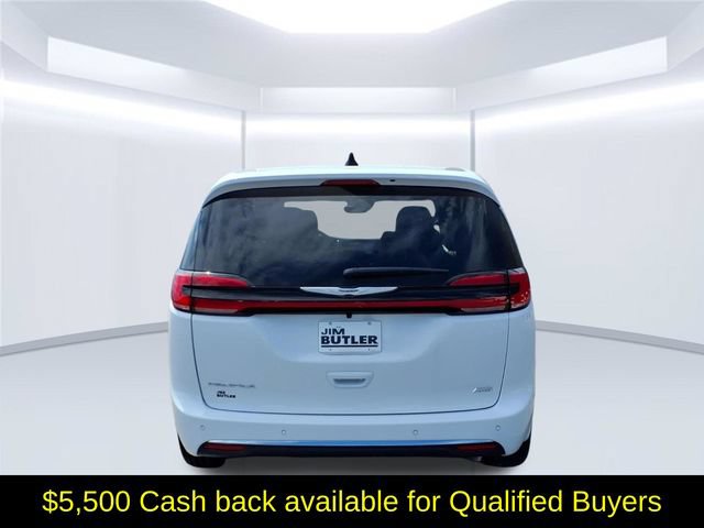 New 2026 Chrysler Pacifica Select AWD/4WD image 6