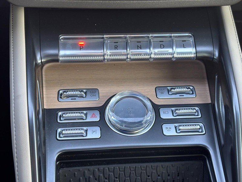 Certified 2024 Lincoln Nautilus Reserve w/ Equipment Group 202A AWD/4WD image 25