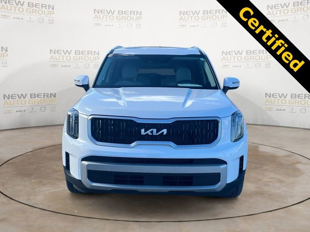 Used 2024 Kia Telluride EX w/ EX Captain's Chair Package image 8