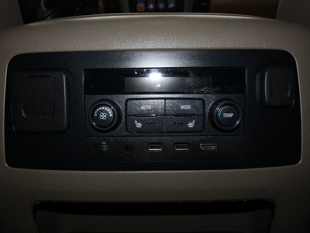 Used 2018 GMC Yukon SLT w/ Open Road Package image 31