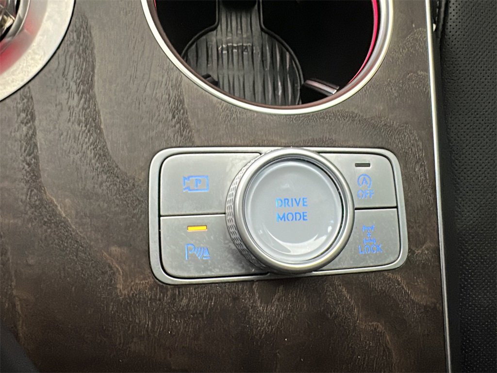 Certified 2025 Genesis GV80 3.5T Prestige image 33